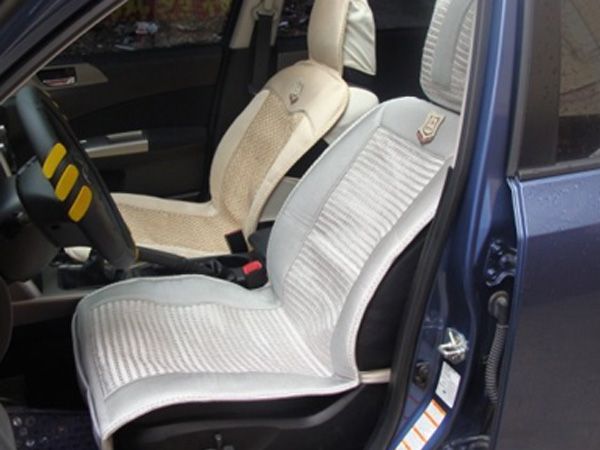汽車坐墊如何安裝固定？